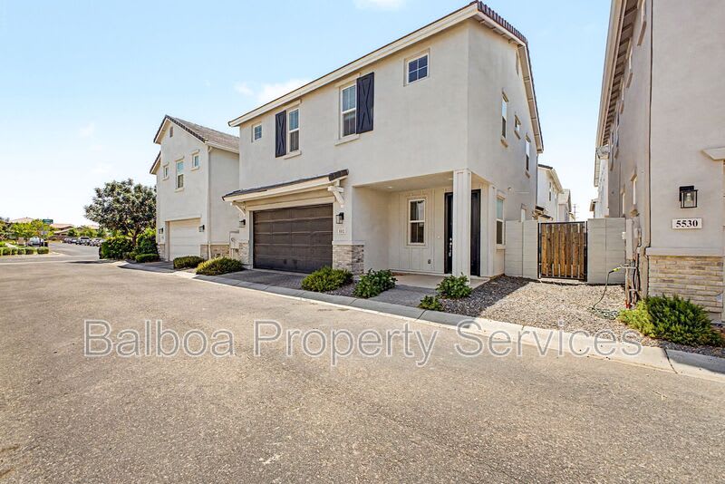 5532 S Dillon Cir – photo 3