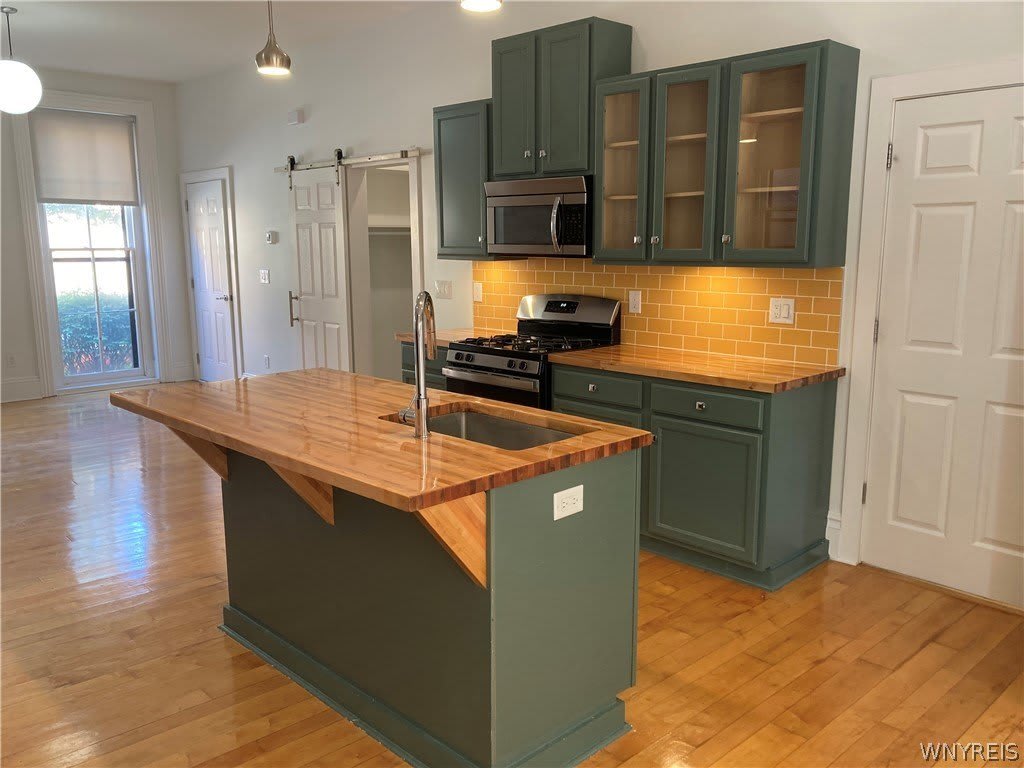 58 Tracy Street – photo 5