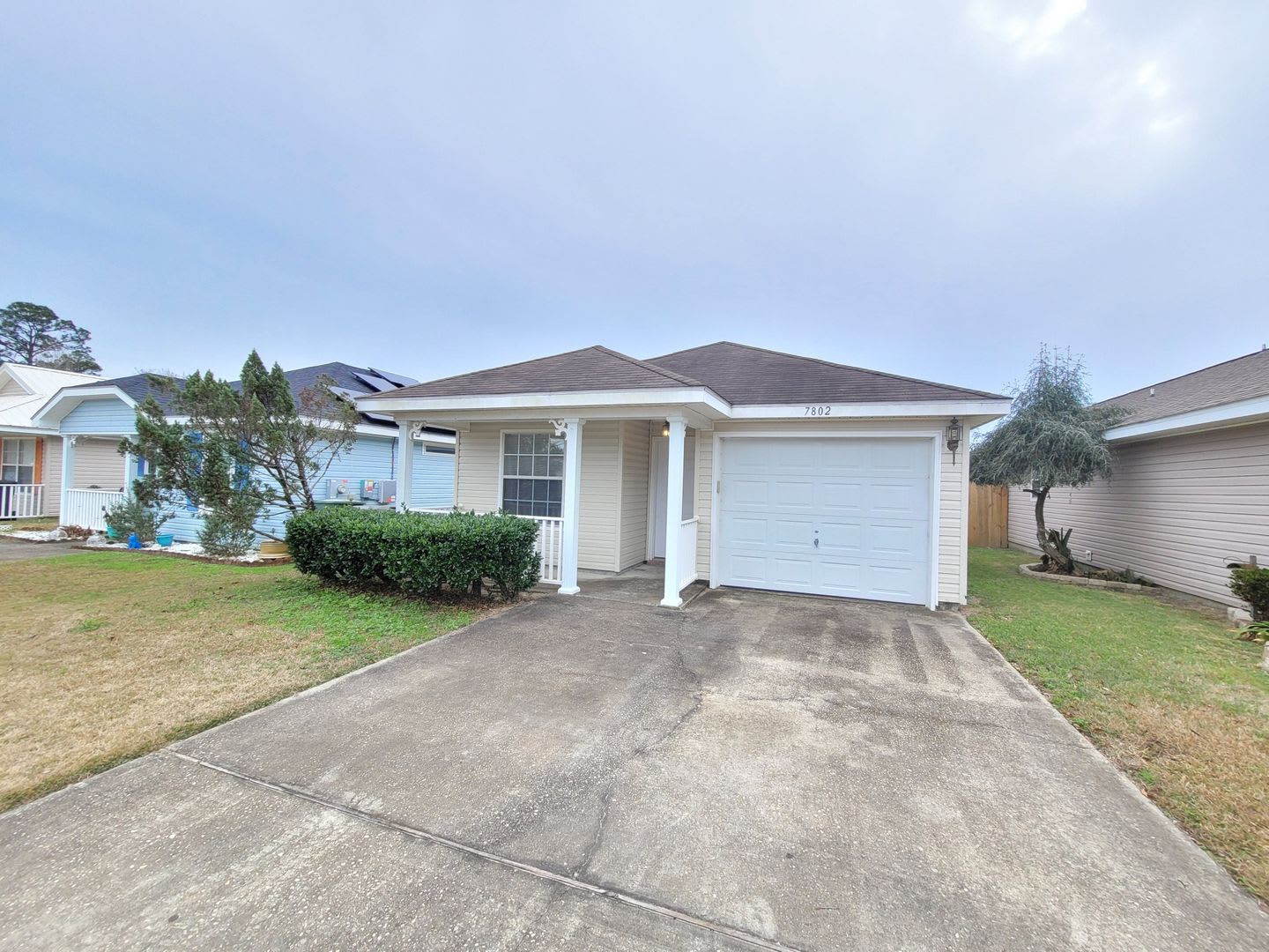 7802 Heirloom Dr Pensacola Move In Special Half Off Your First Full Month S Rent – photo 4
