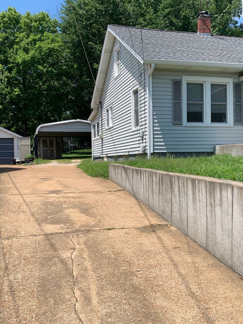 501 Hoover Street – photo 2