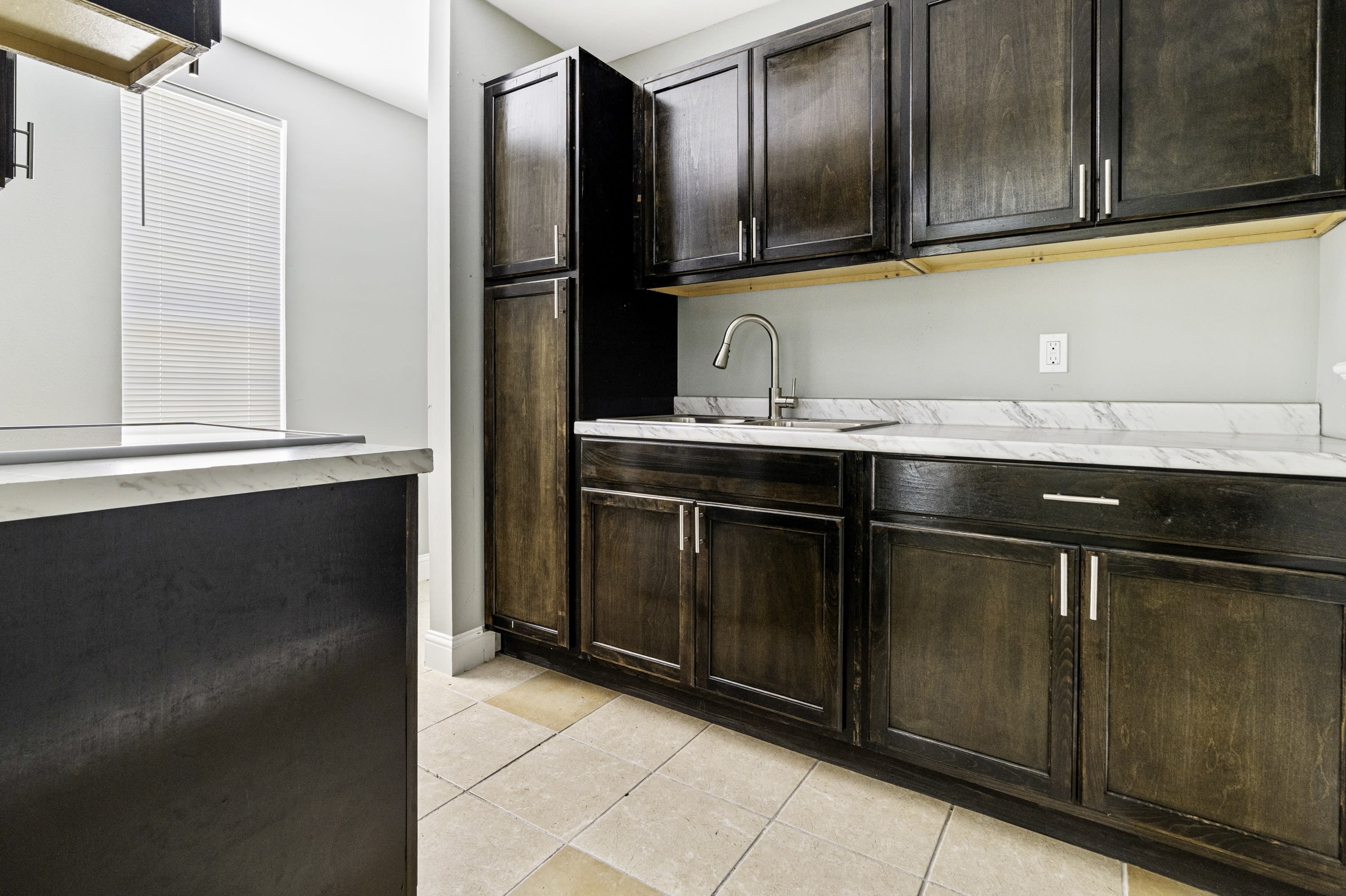 8006 Trapier Avenue – photo 2