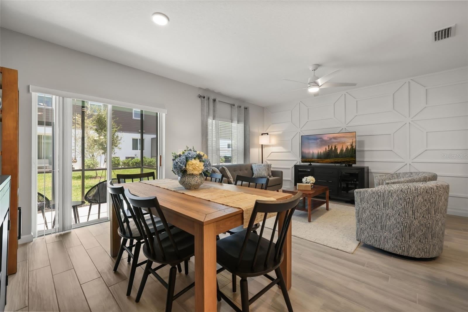 14937 HARVEST Street – photo 4