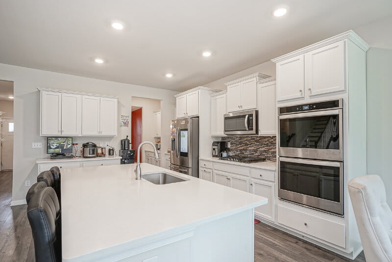 32 Westmont Dr – photo 5