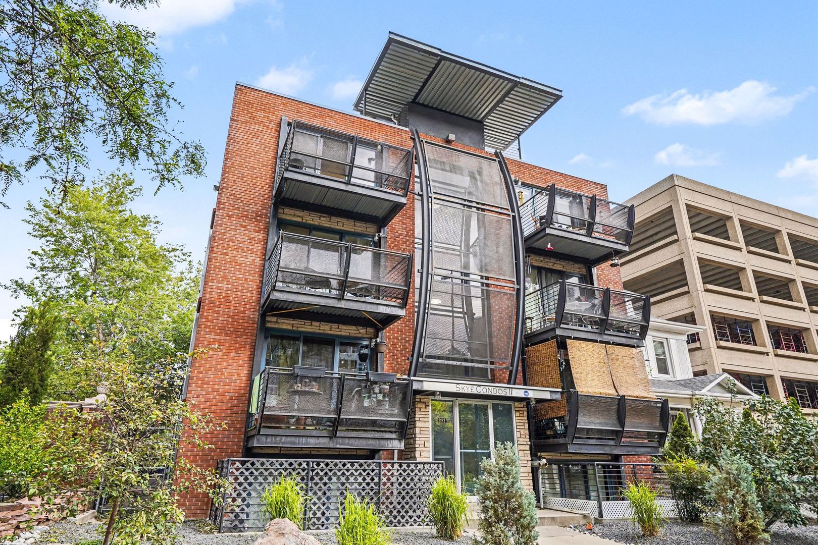 Available NOW! 1 Bedroom 1 Bath Condo Downtown Denver! – photo 4