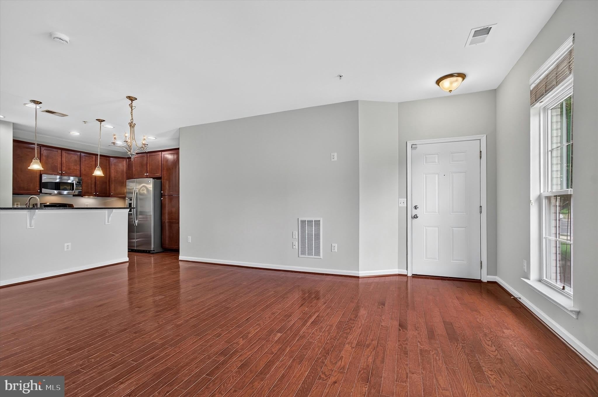 43845 CENTERGATE Drive – photo 5