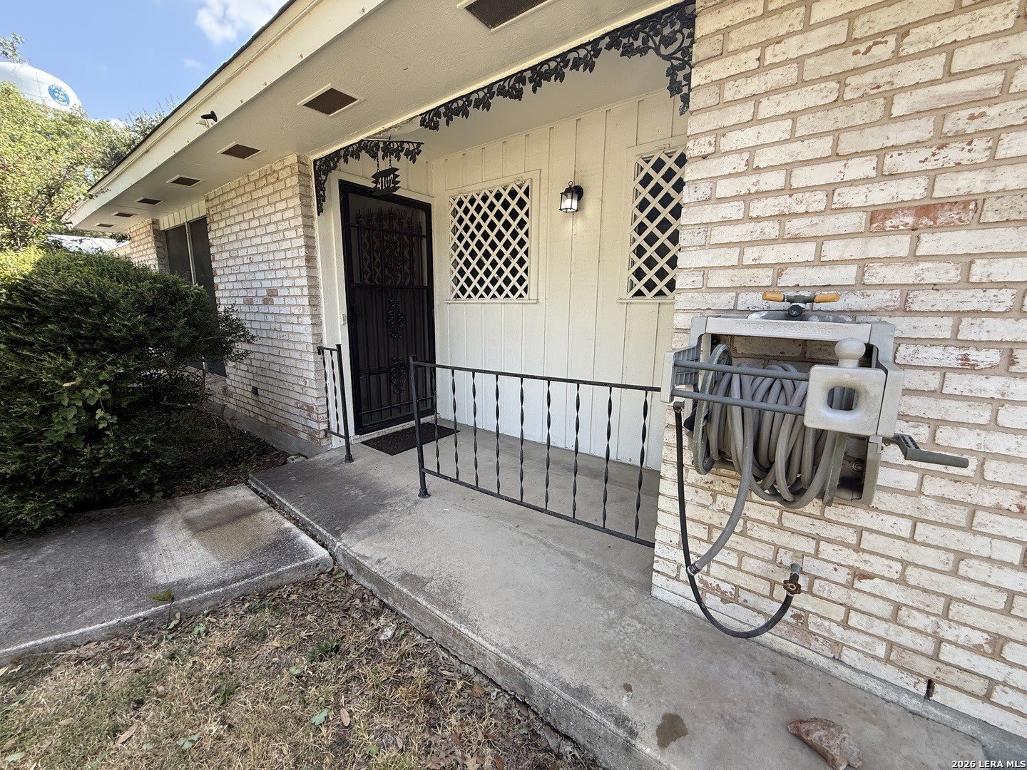 4102 KIRBY DR – photo 3
