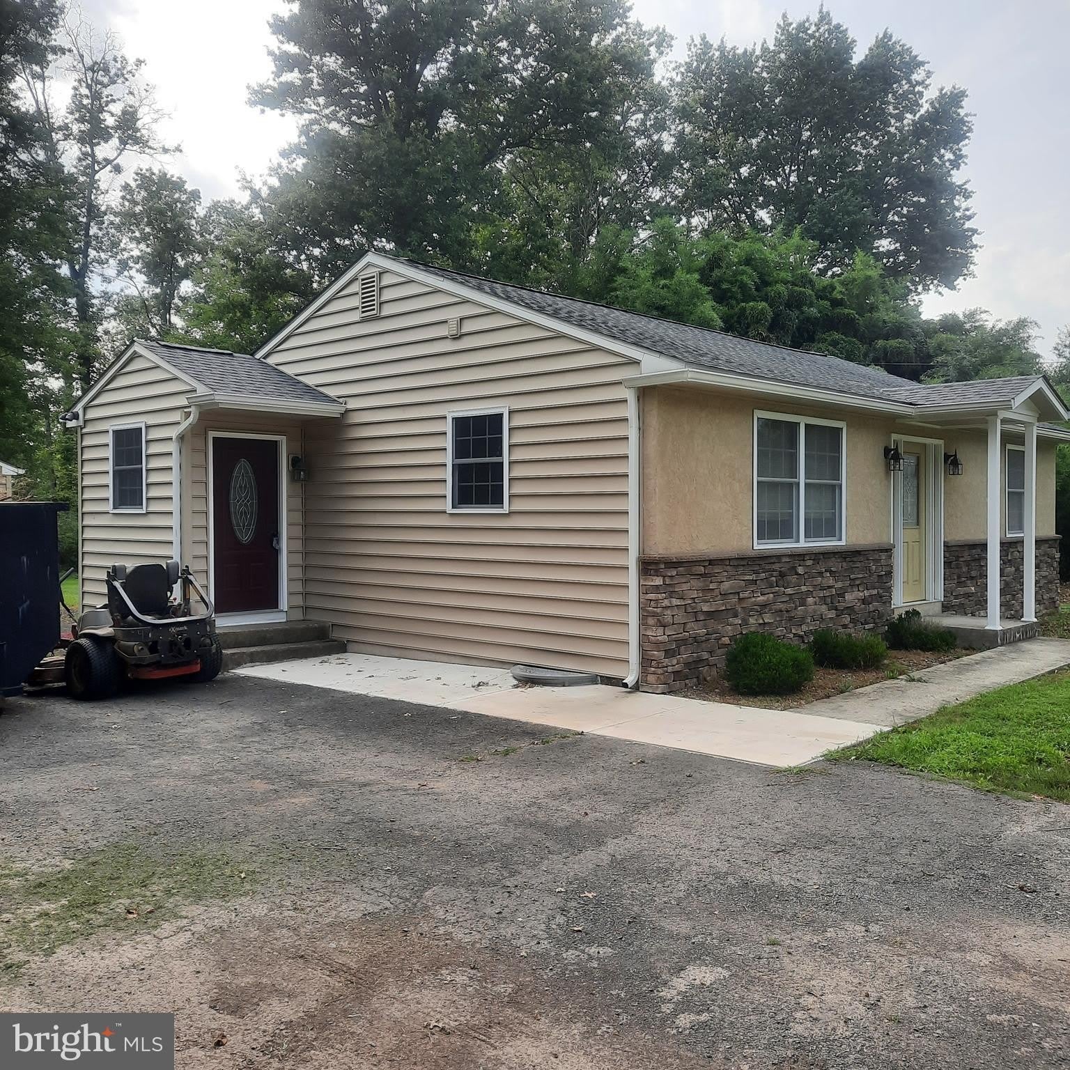 8060 EASTON Road – photo 2