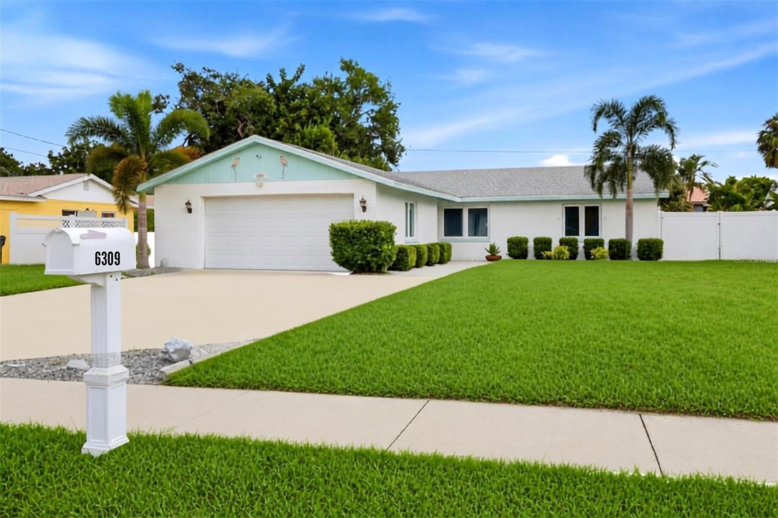 6309 FLAMINGO Drive – photo 1