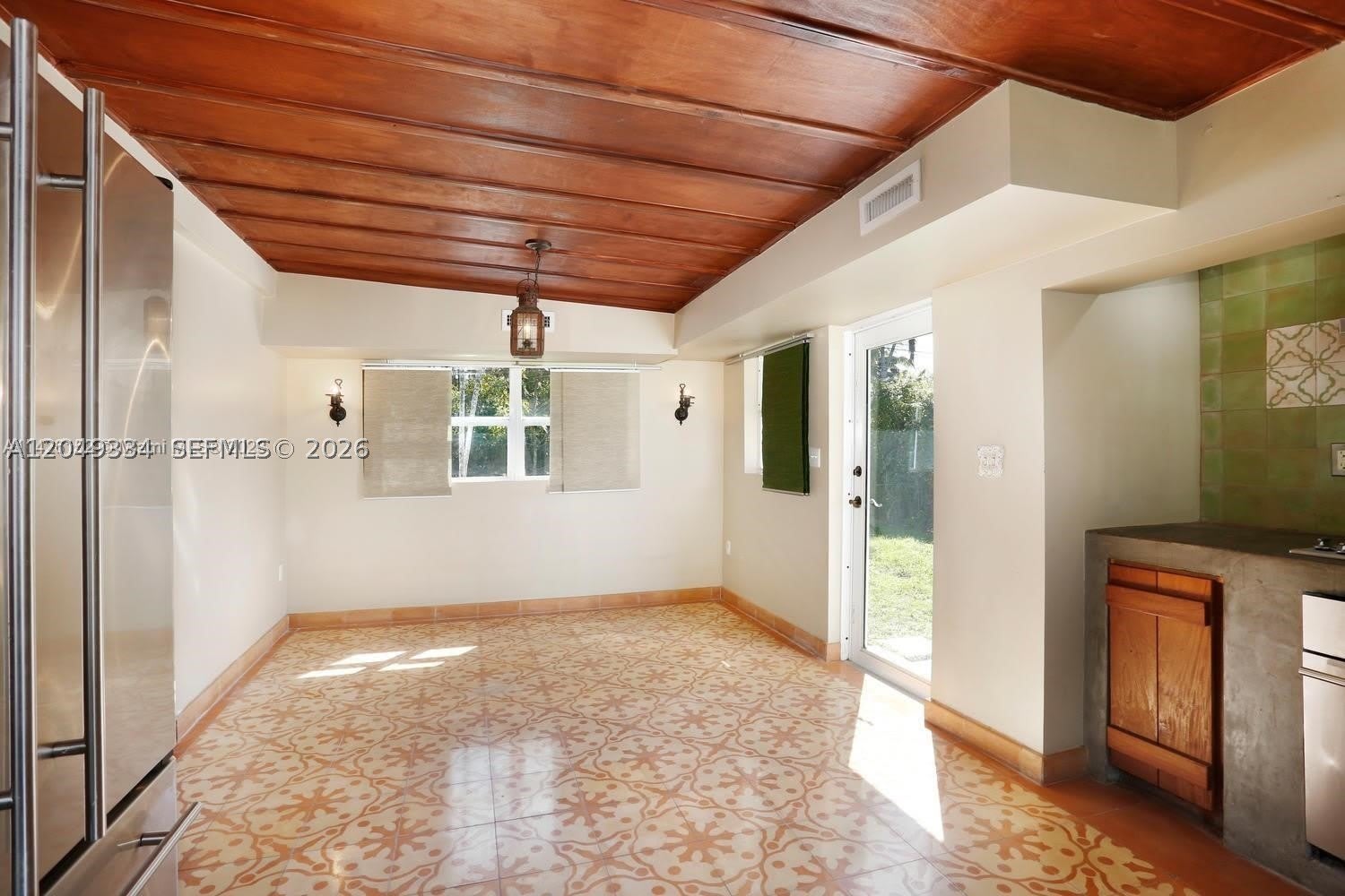 6116 SW 46th Ter – photo 4