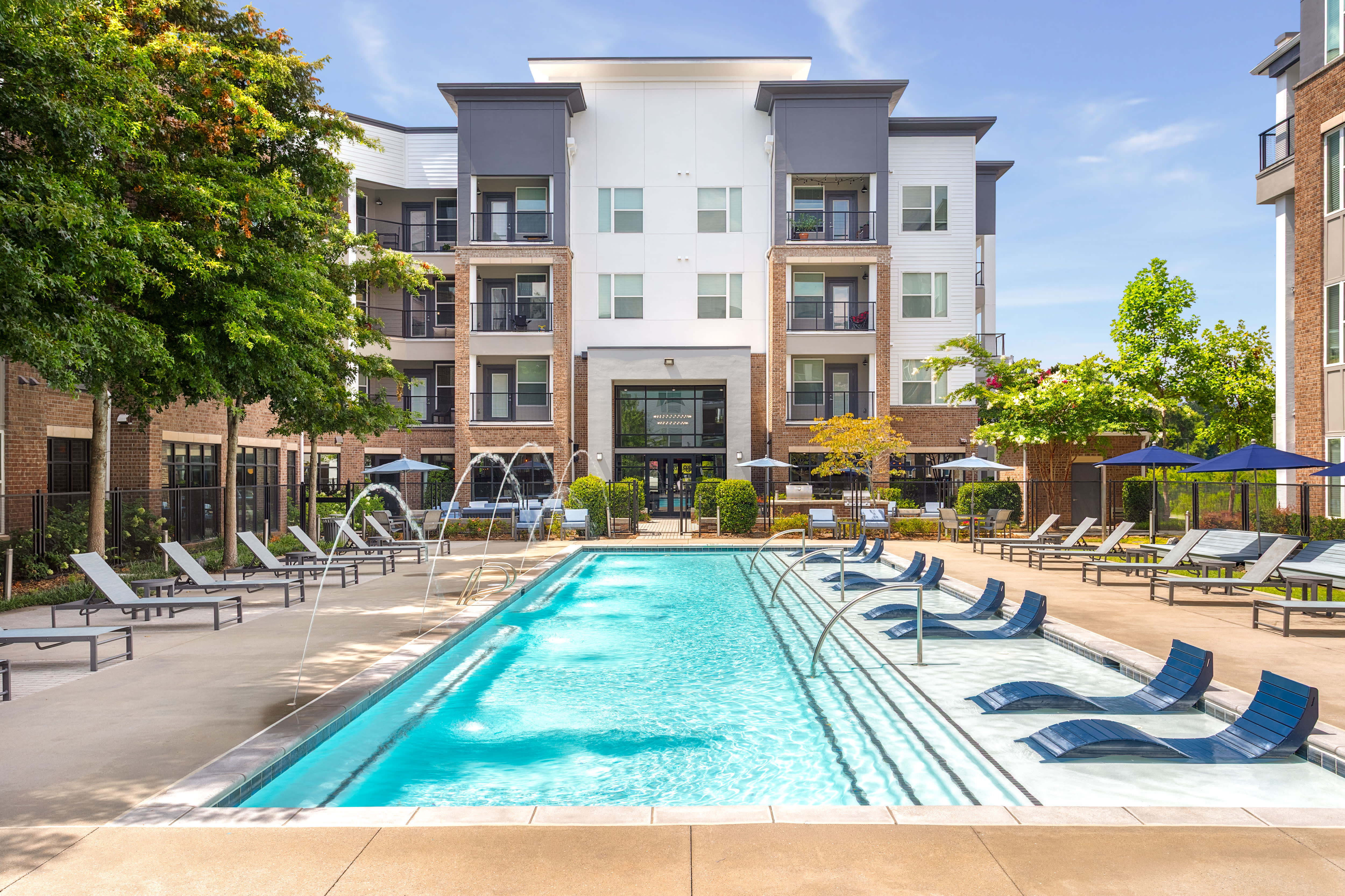 1760 Apartments – photo 1