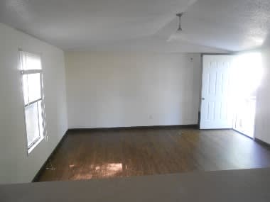 24898 Lakewood Drive – photo 1