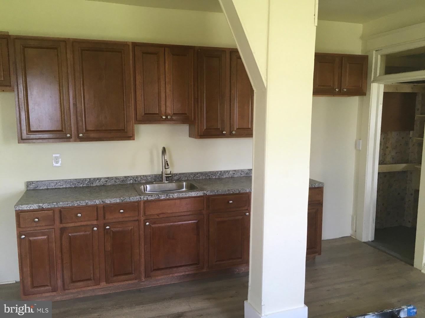 244 MULBERRY ST – photo 4