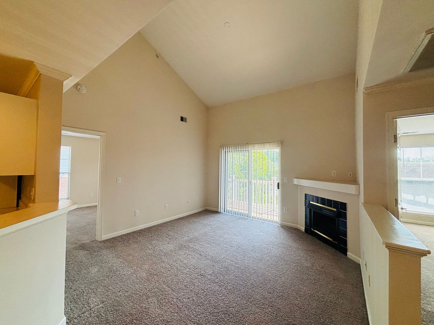 2 Bedroom 2 Bath Condo with Loft – photo 2