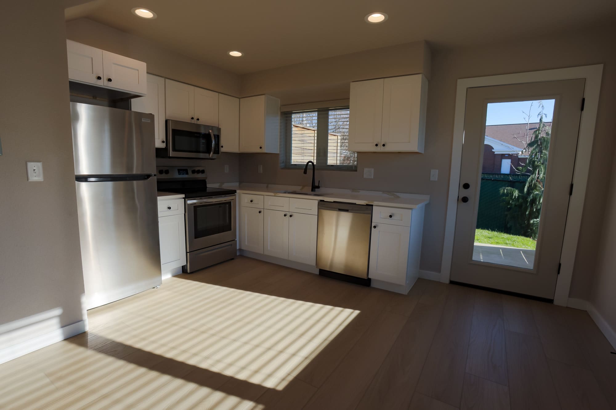2915 Southeast Waverly Drive 110 – photo 4