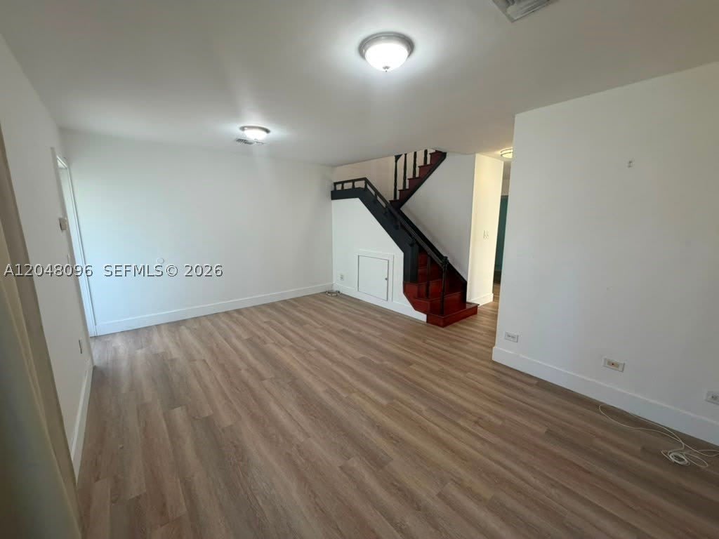 655 85th St – photo 3