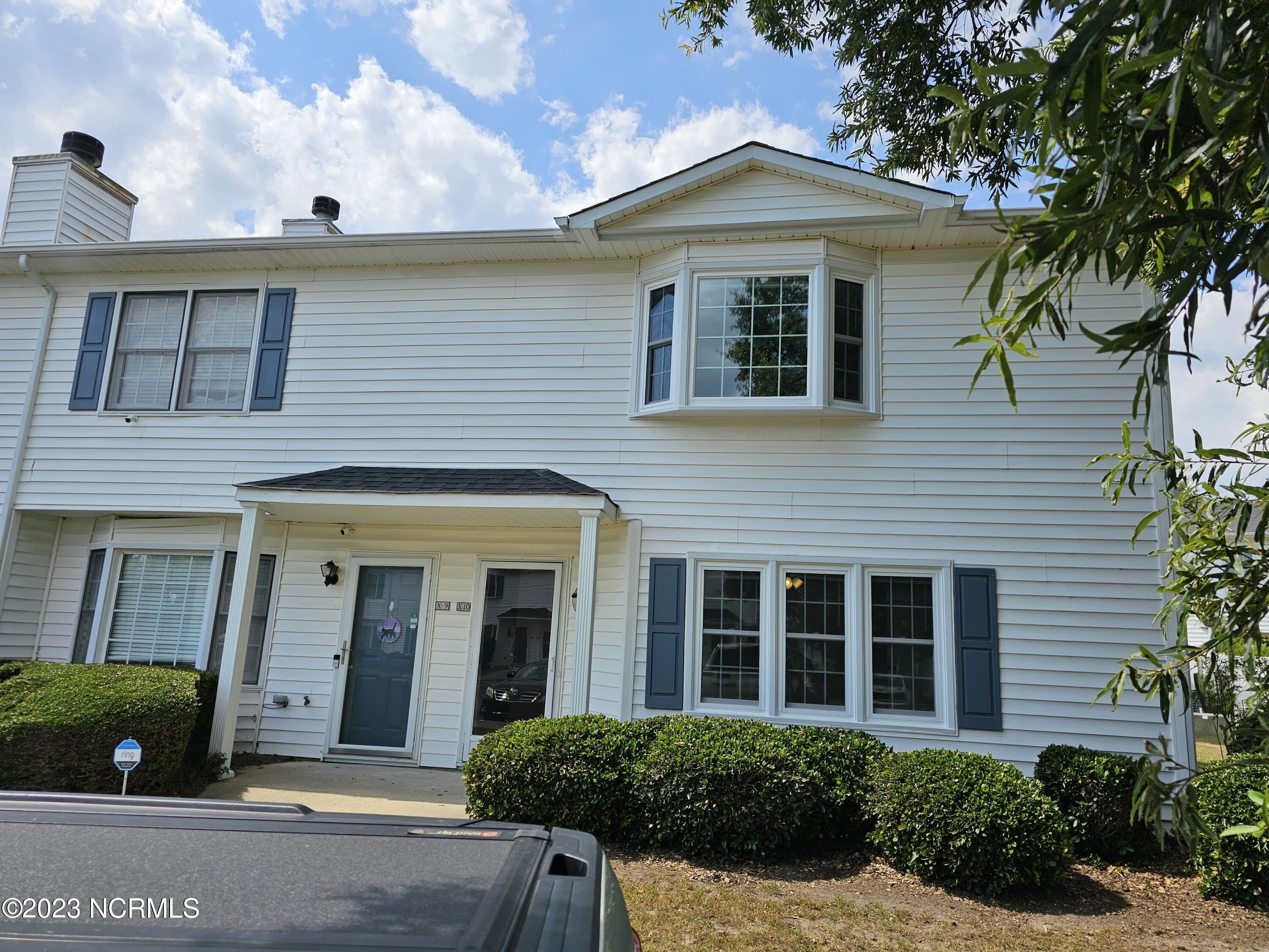 3811 Sterling Pointe Drive – photo 1