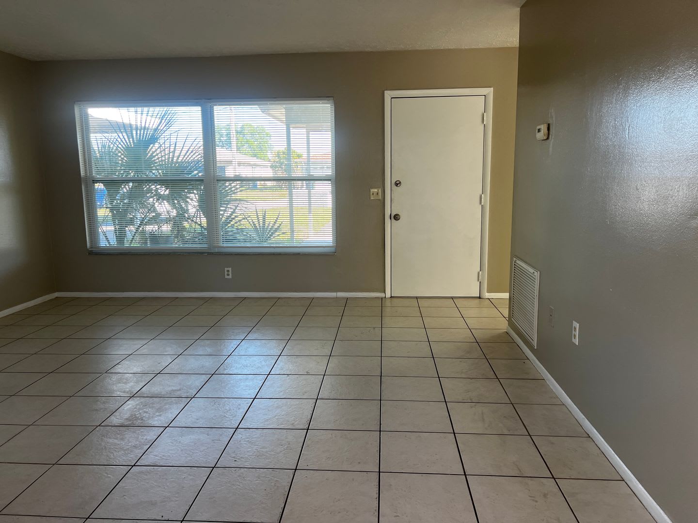 2BD/1BA/Single carport – photo 2