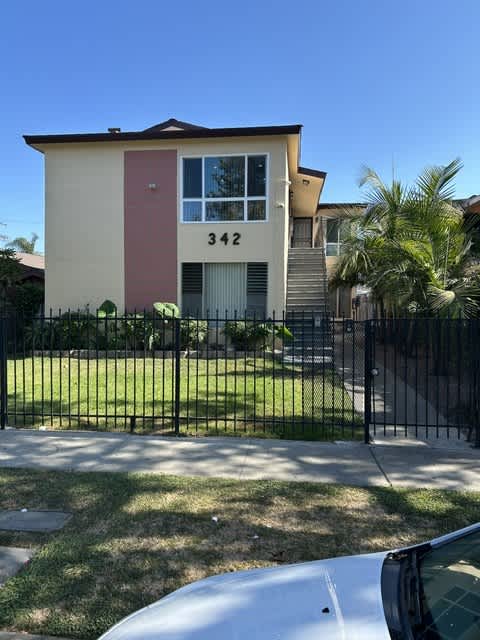 342 East 99th Street – photo 1