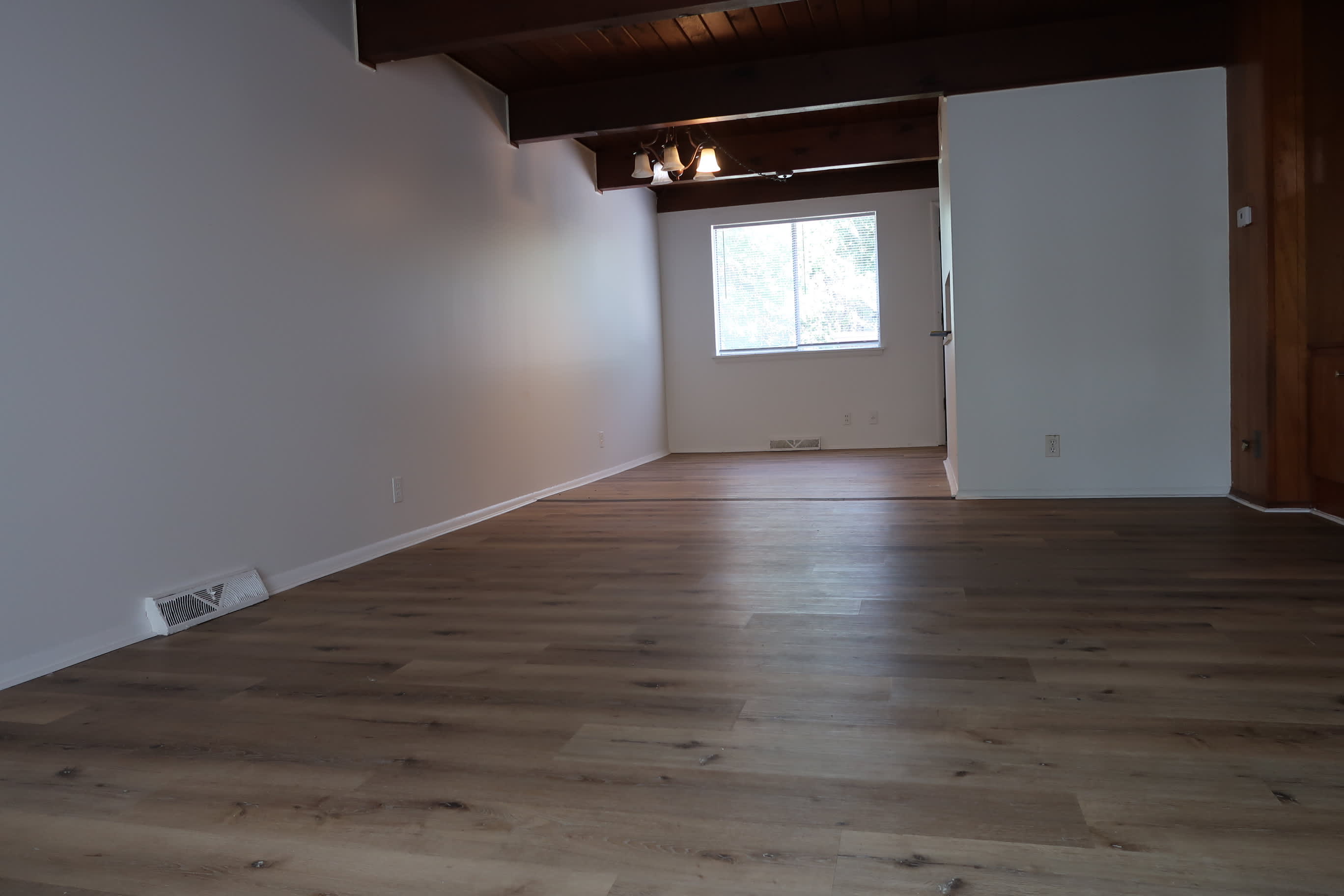1260 Northfield Avenue Northeast – photo 2