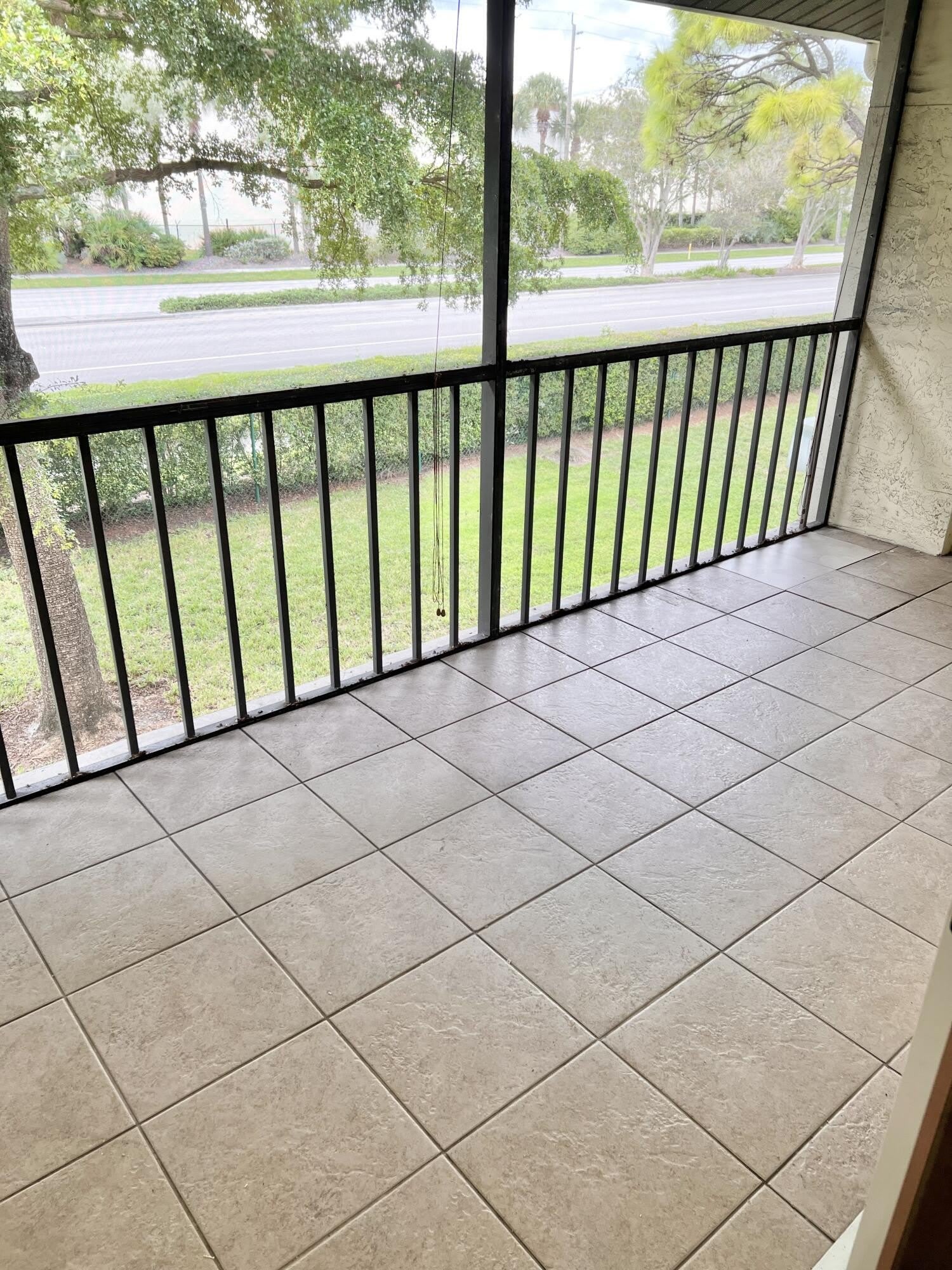 6392 Chasewood Dr – photo 5