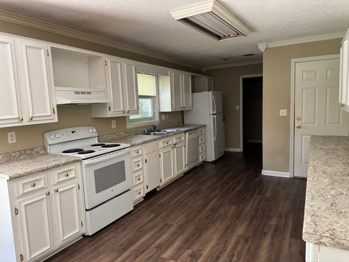 121 Herty Dr. – photo 3
