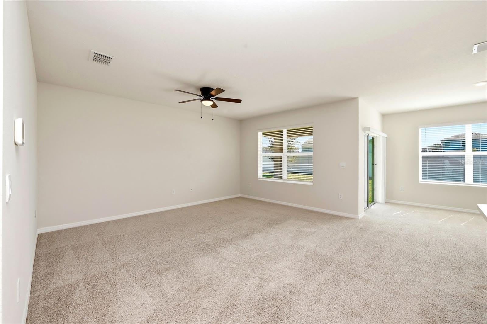 2725 DUMONT Lane – photo 5