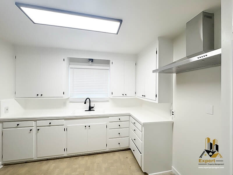 474 Gray Avenue – photo 2