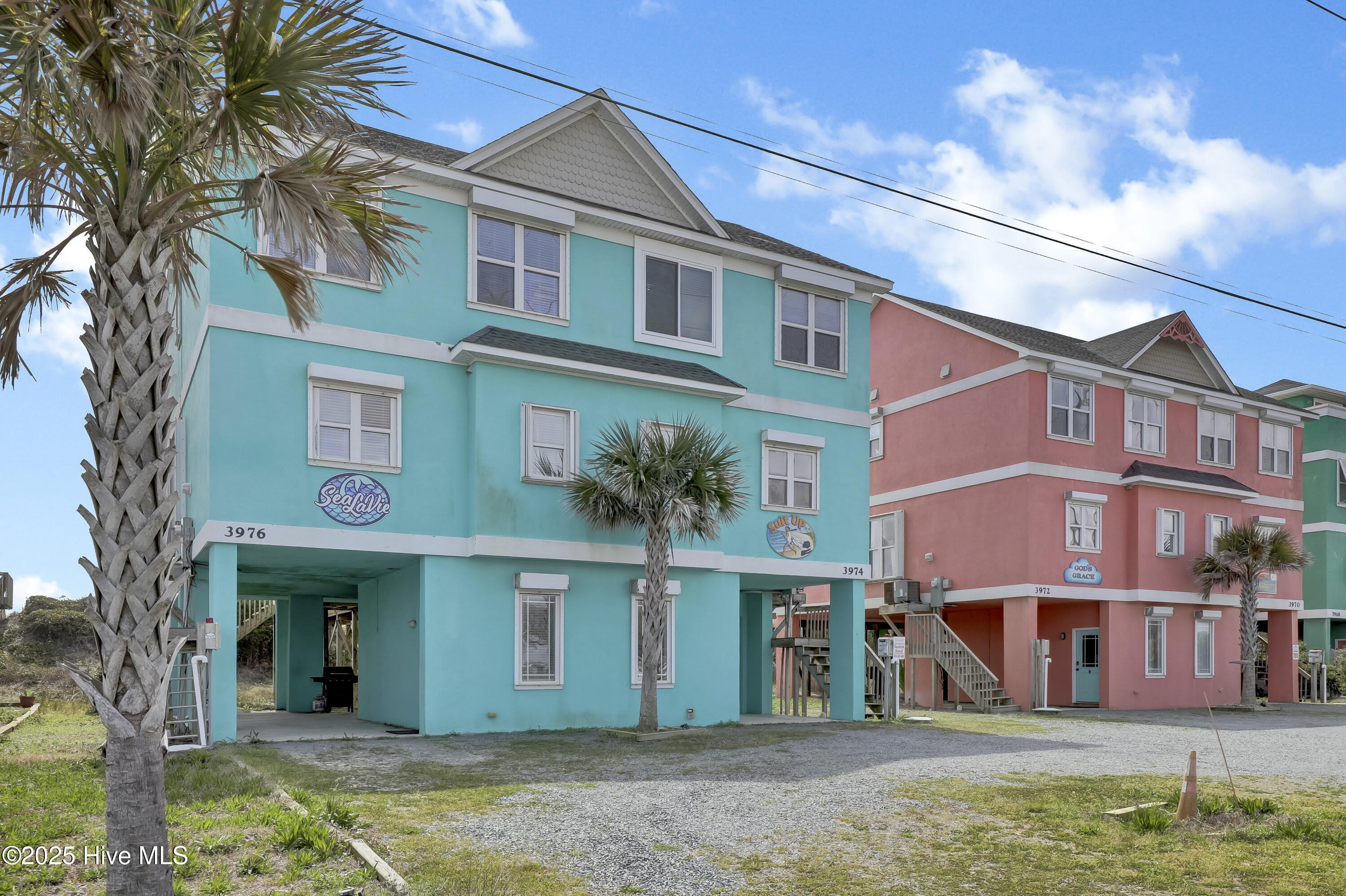 3974 Island Drive – photo 1