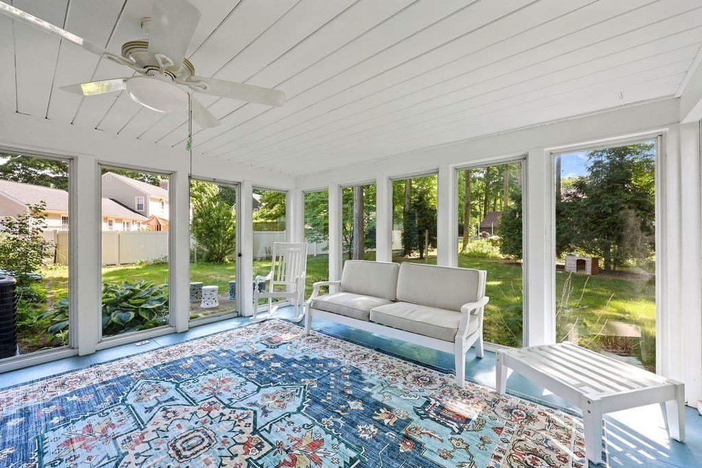 84 Brewster Rd – photo 5