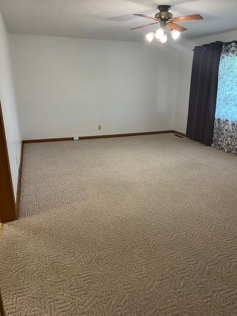 3 Bedroom Home Near Mercy Hospital – photo 4