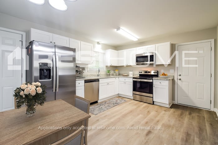 8283 Brittany Lane – photo 3