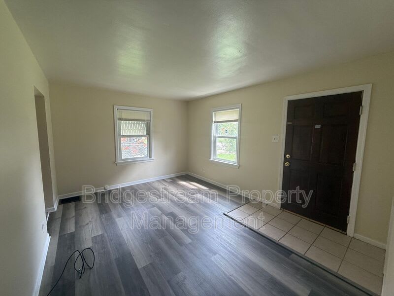 809 Winston Drive – photo 3