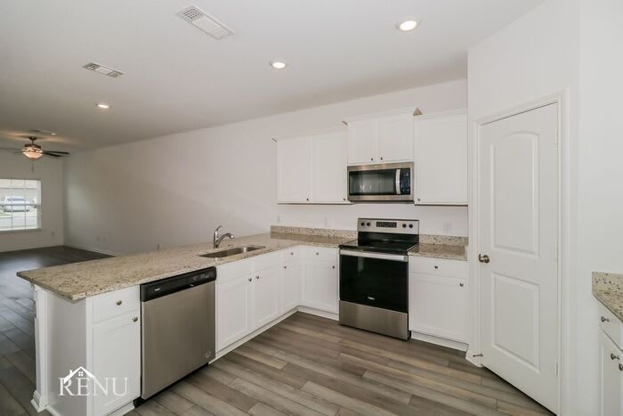 14105 Hacienda Estates Drive – photo 2