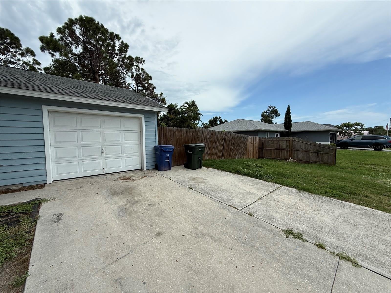 855 JAMAICA Road – photo 2