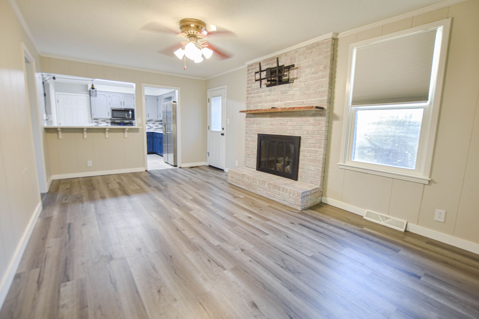 Pet Friendly Three Bedroom With Basement – photo 5