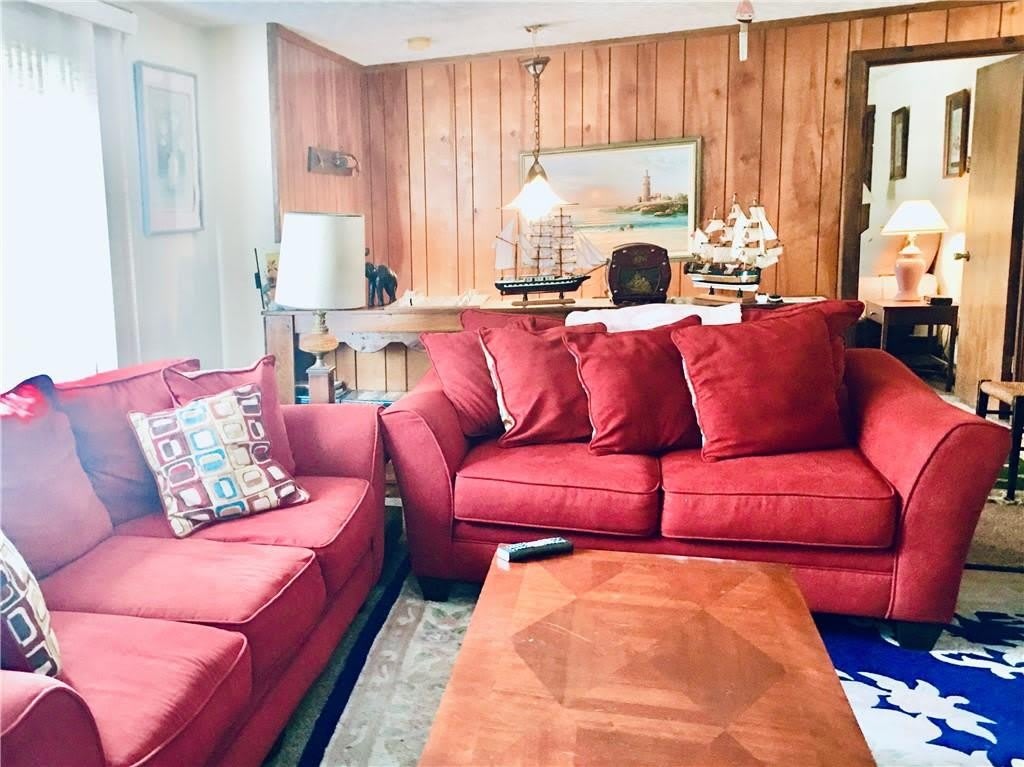 24 Continental Drive – photo 4