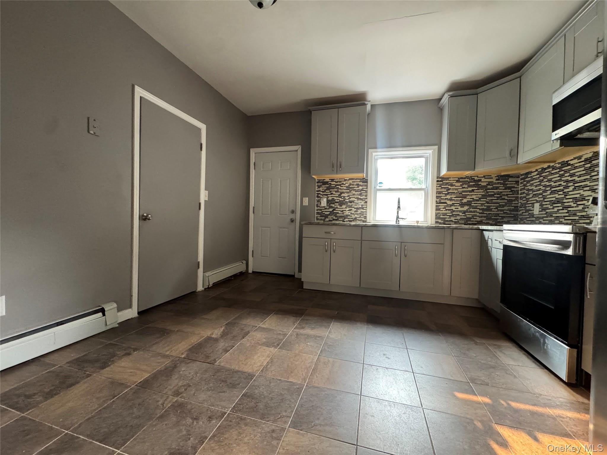 54 56 Valley Avenue – photo 2