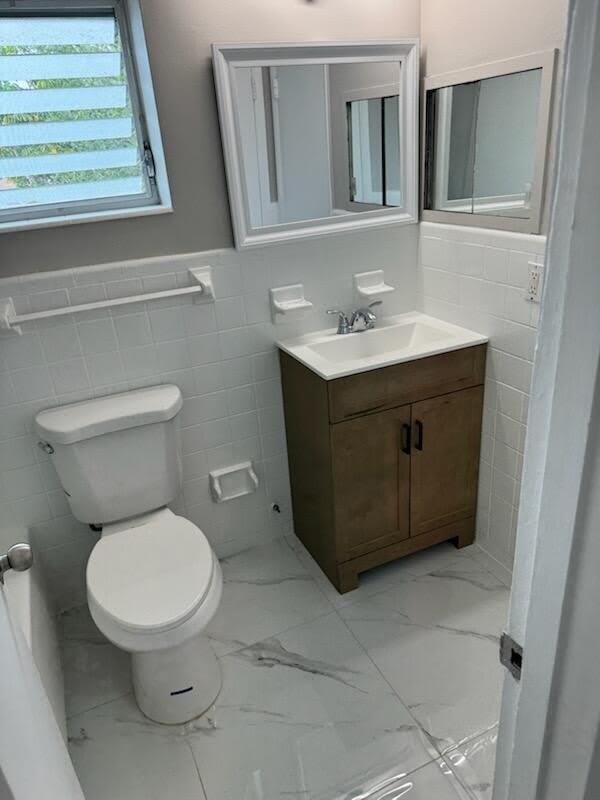 2285 NE 172nd Street – photo 2