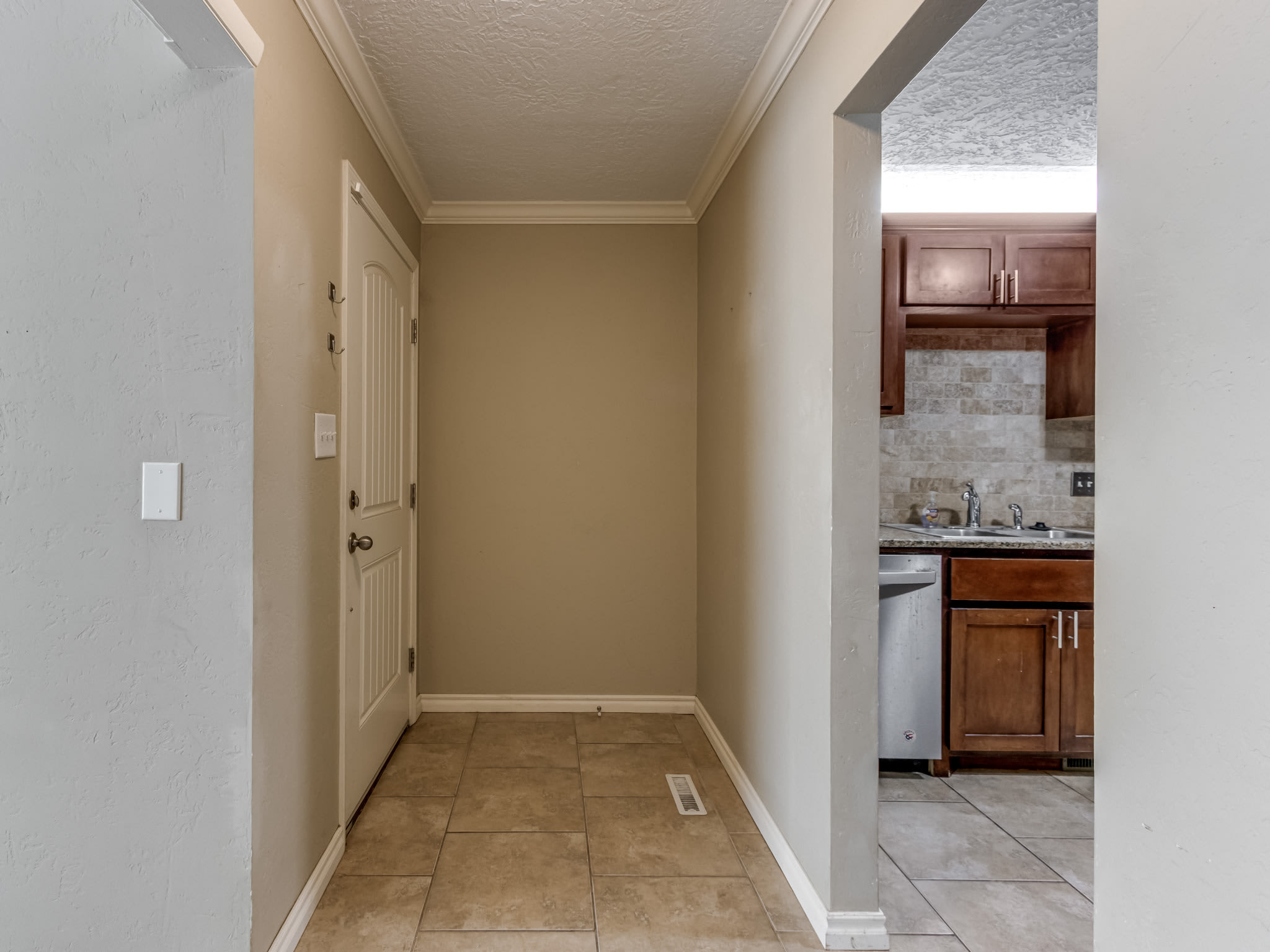 1515 Charles Street – photo 3