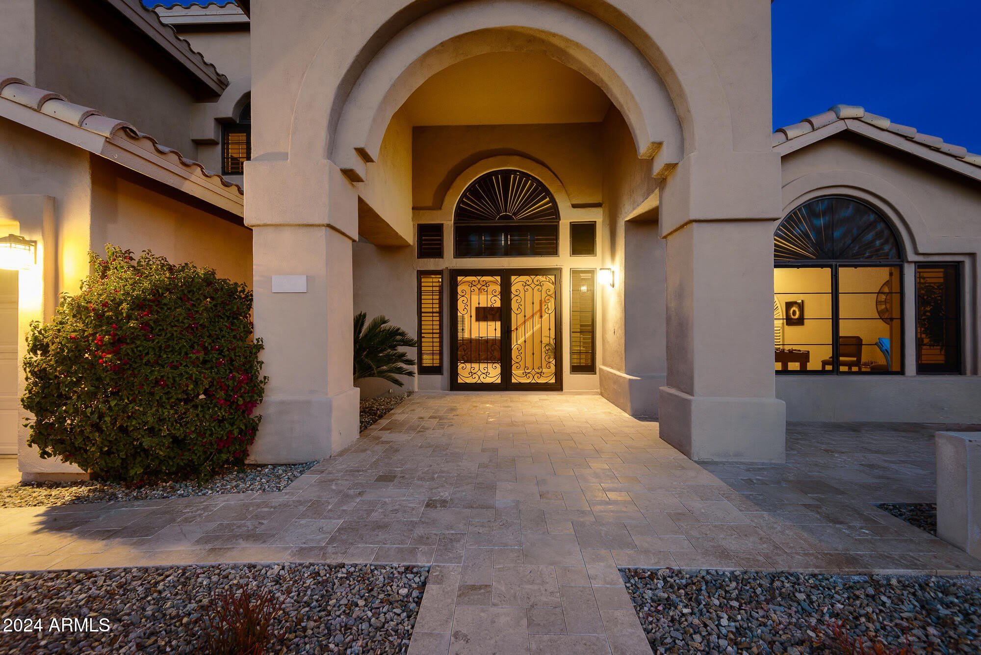 1221 N KENWOOD Lane – photo 1