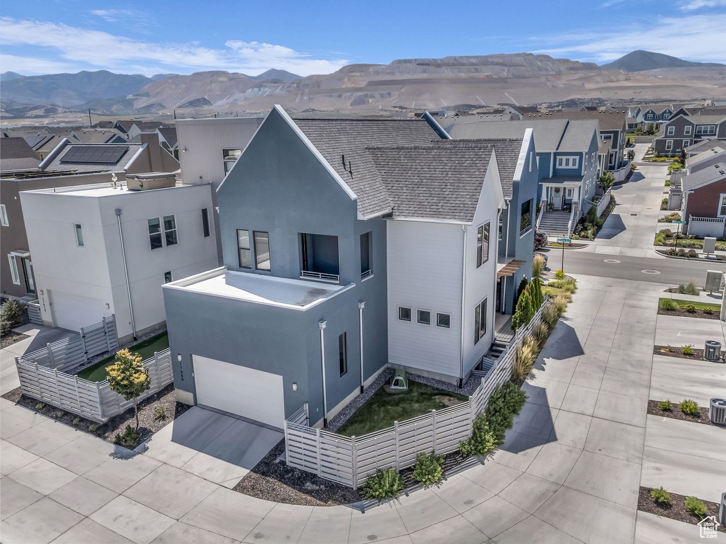 Amazing Executive Home Now Available! – photo 3