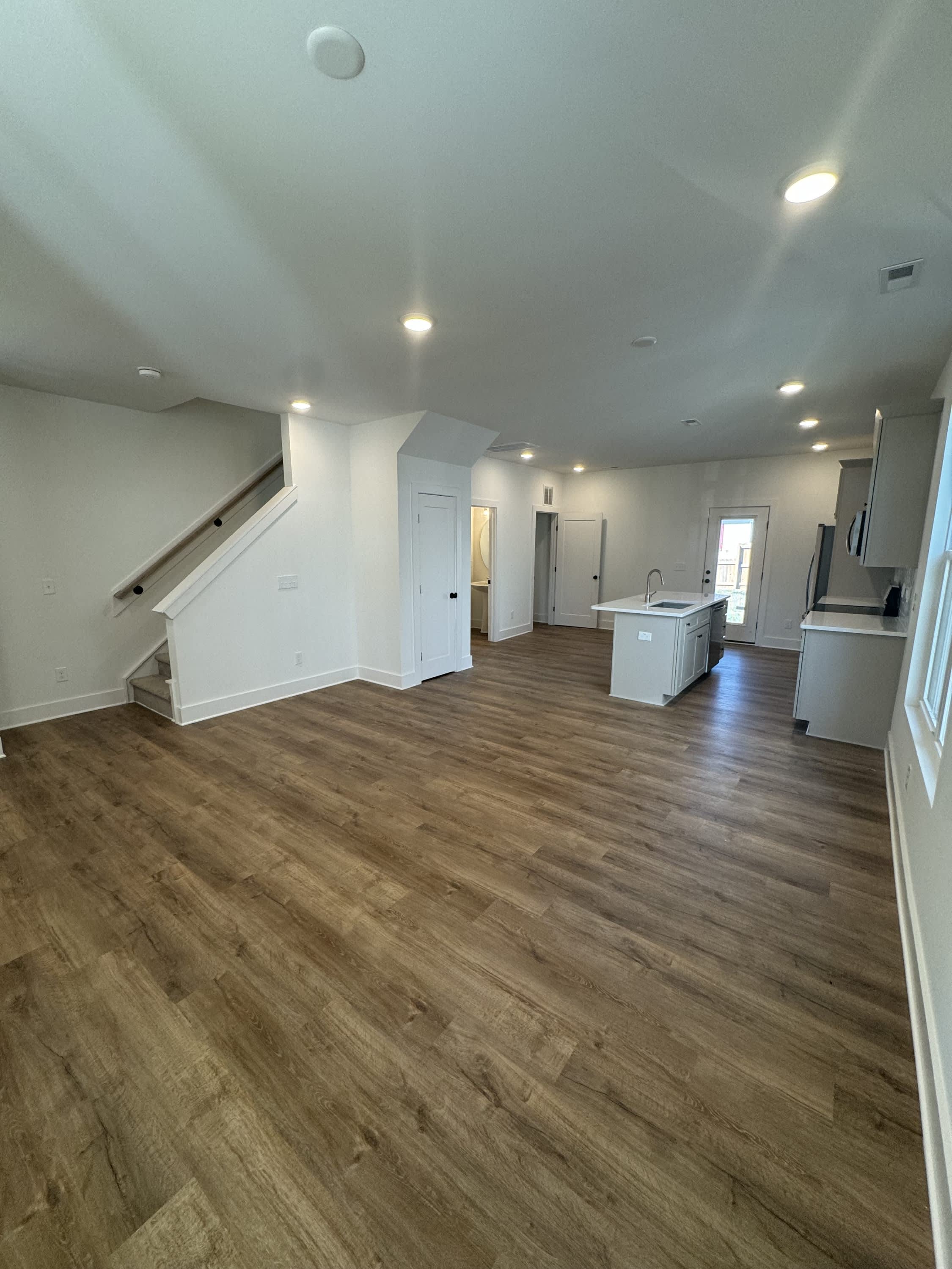 701 Martin Street – photo 3