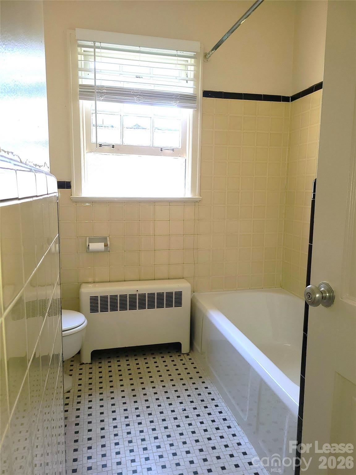 523 Willoughby Street – photo 5