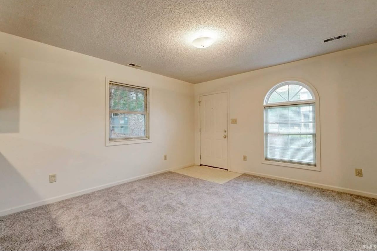 894 East Sherwood Hills Drive – photo 3