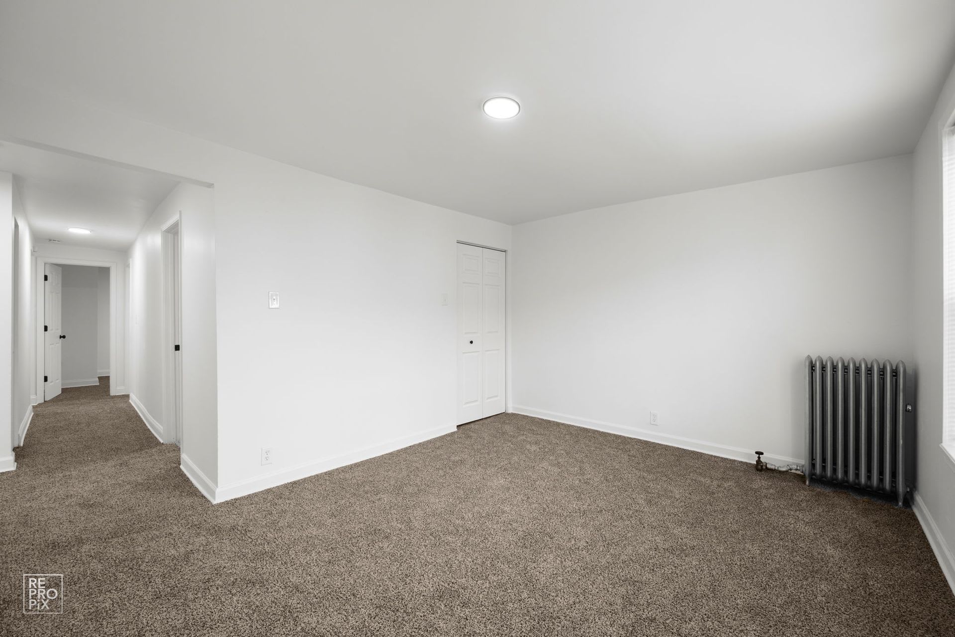 7655 S May – photo 5