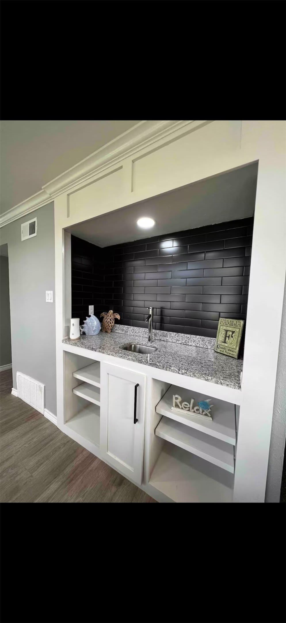 325 Bay Court – photo 4