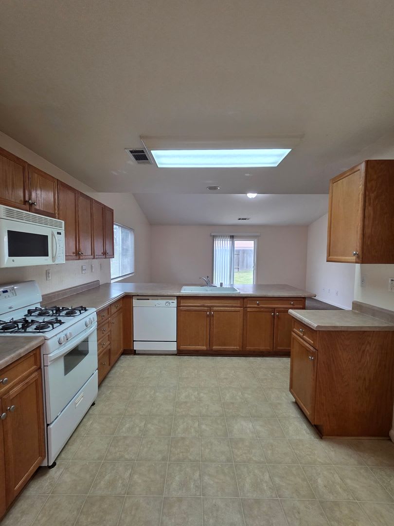 11805 Holabird Ave House – photo 2