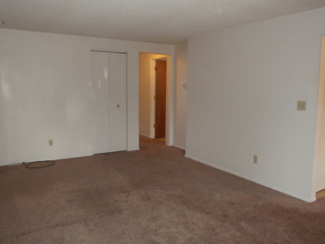 108 Camelot Court – photo 5