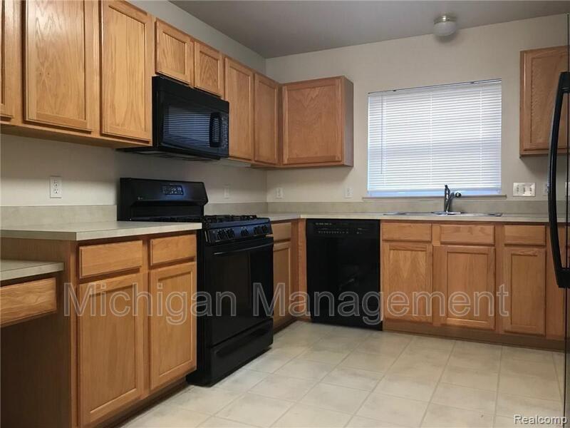 3107 Promenade Cir – photo 2