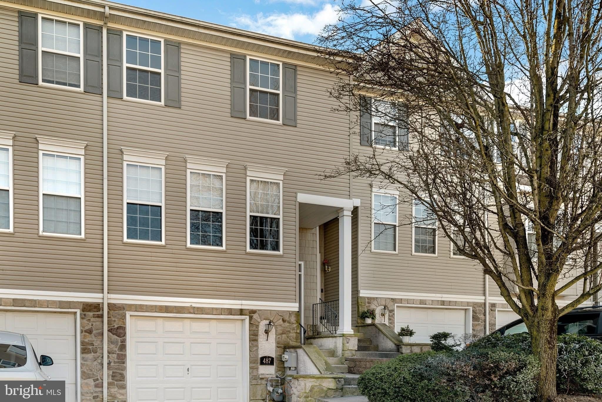 487 FORT HILL Circle – photo 1